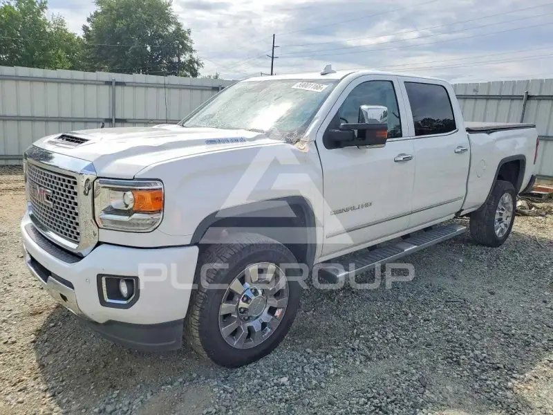 2017 GMC Sierra photo