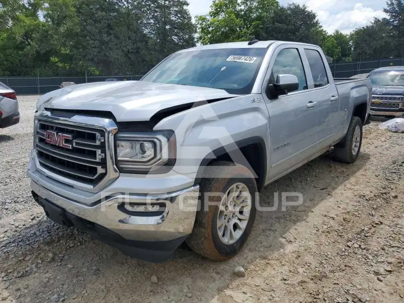 2017 GMC Sierra photo