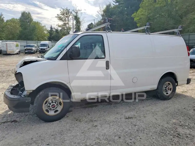 2017 GMC Savana фото