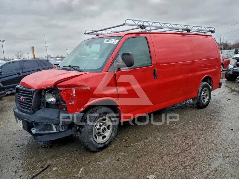 2017 GMC Savana photo