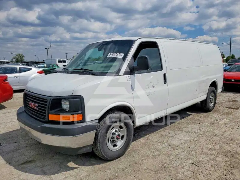 2017 GMC Savana фото