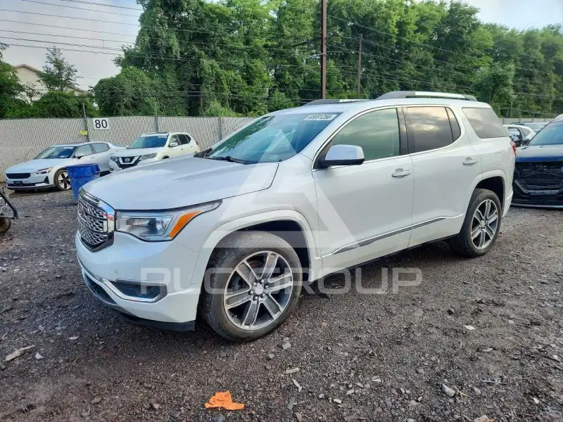 2017 GMC ACADIA photo