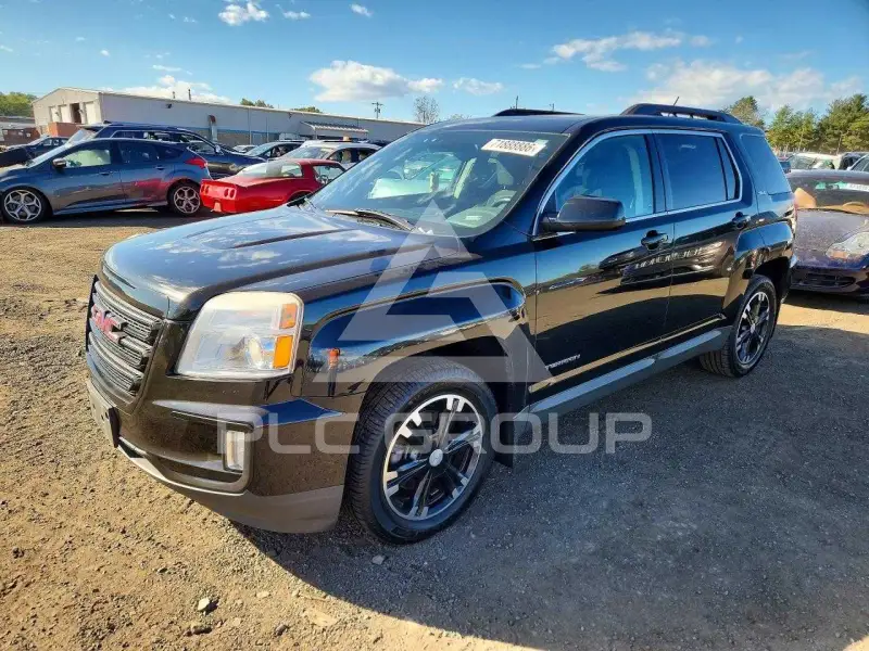 2017 GMC TERRAIN photo