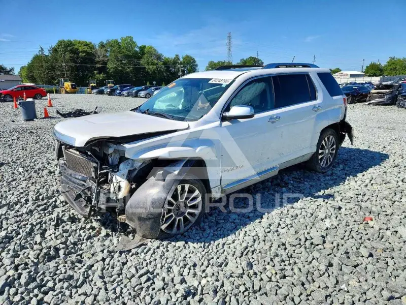 2017 GMC TERRAIN photo