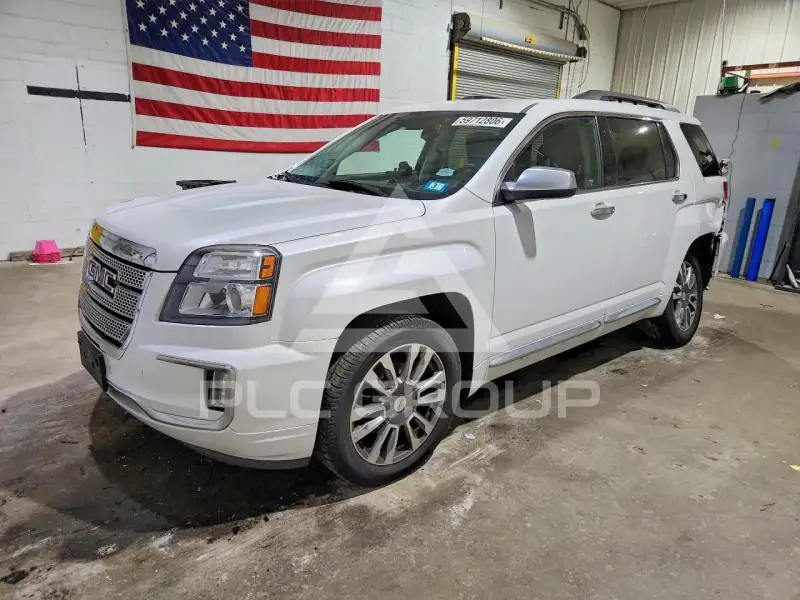 2017 GMC TERRAIN photo