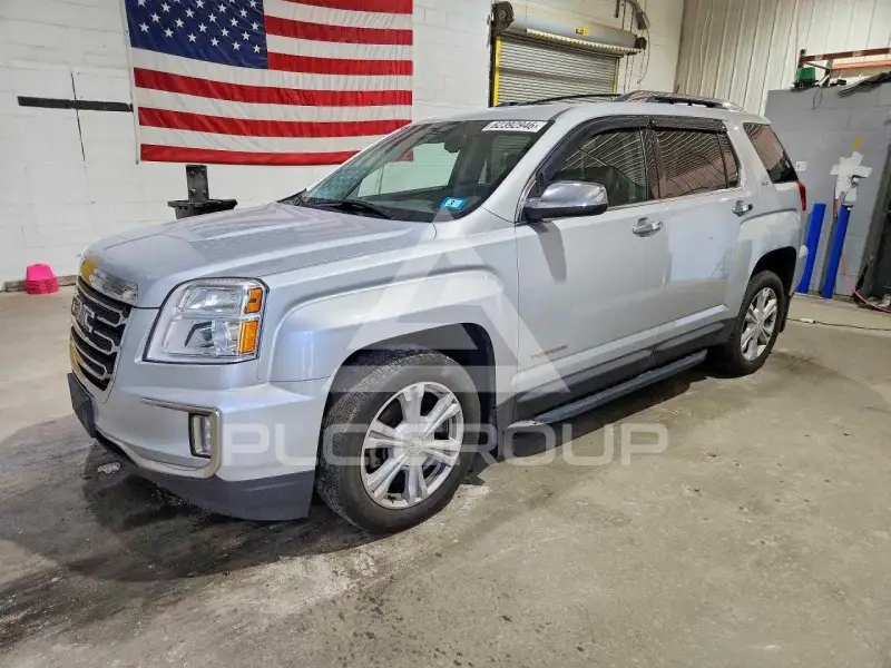 2017 GMC TERRAIN photo
