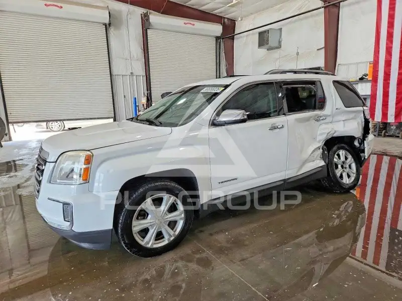 2017 GMC TERRAIN photo
