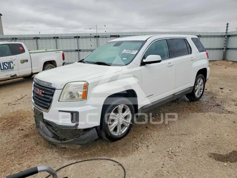 2017 GMC TERRAIN photo