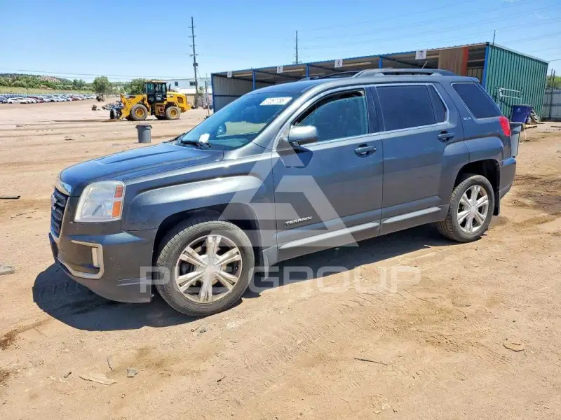 2017 GMC TERRAIN photo