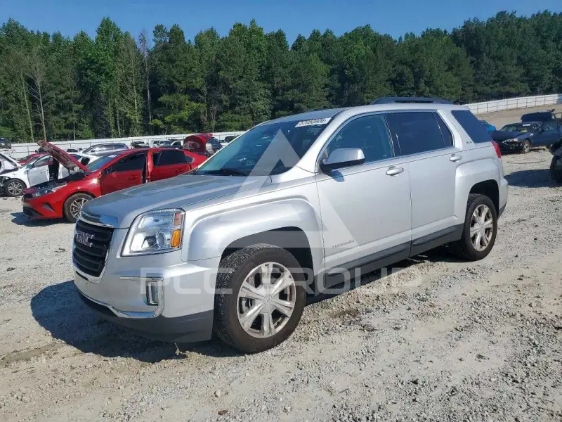 2017 GMC TERRAIN photo