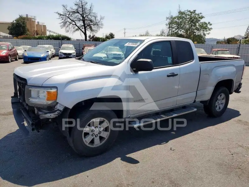 2017 GMC CANYON photo