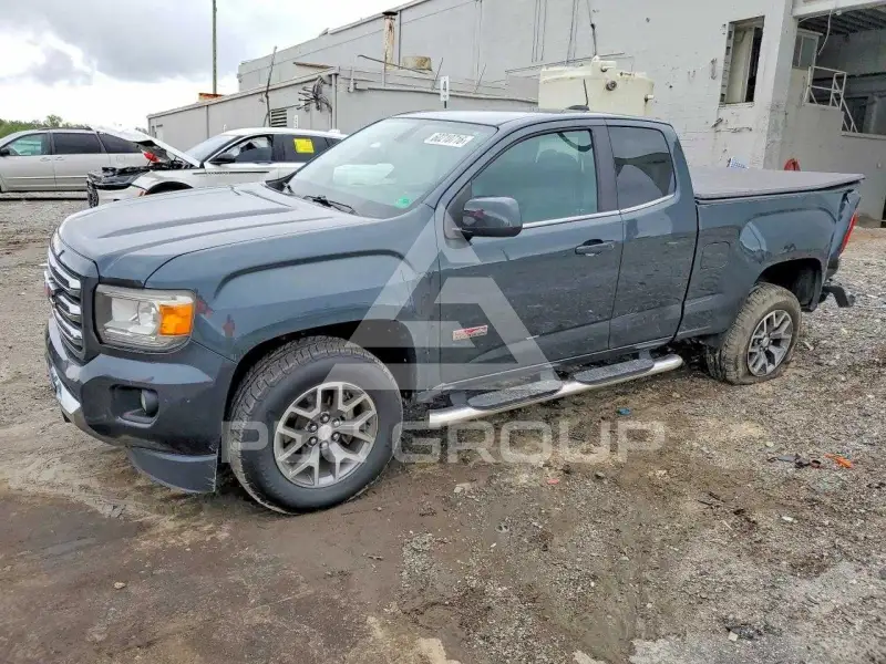 2017 GMC CANYON фото
