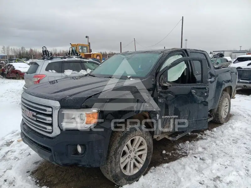 2017 GMC CANYON photo