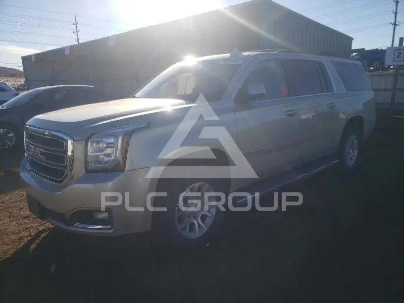 2017 GMC YUKON фото