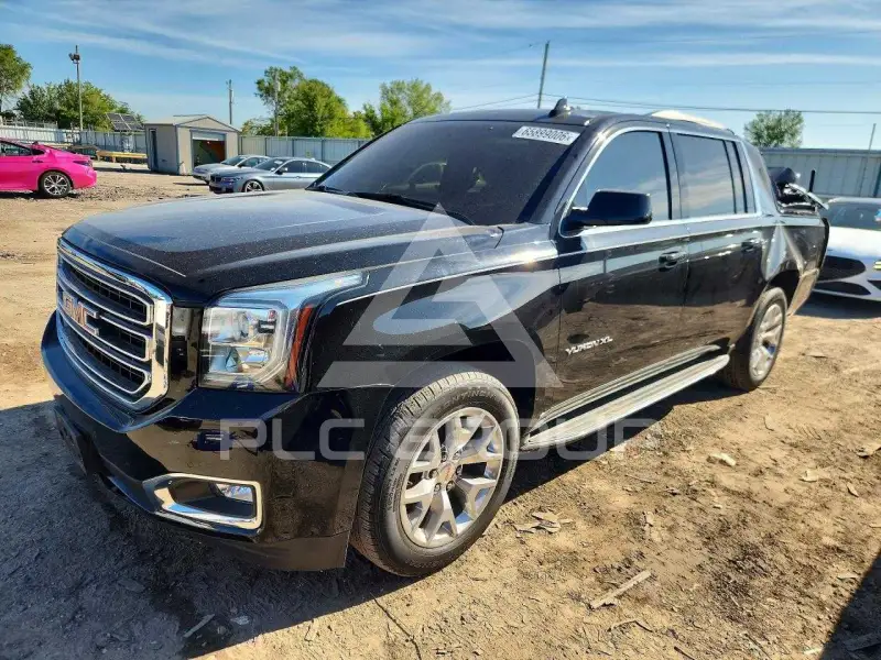 2017 GMC YUKON фото