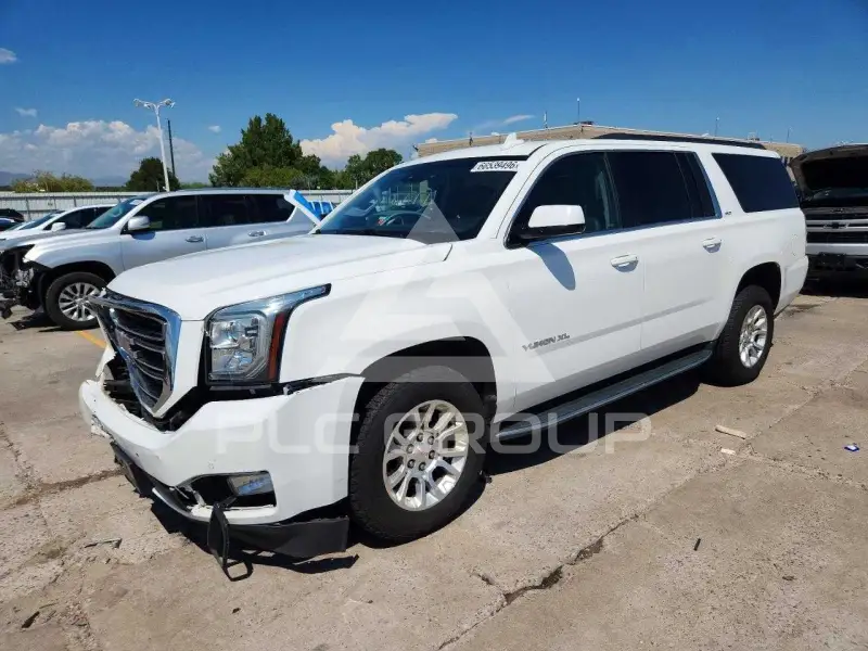 2017 GMC YUKON фото