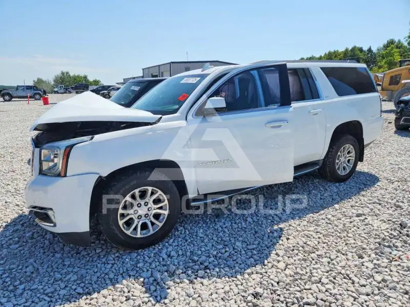 2017 GMC YUKON фото