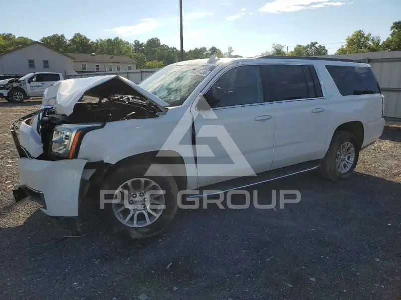 2017 GMC YUKON photo