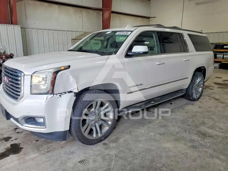 2017 GMC YUKON фото