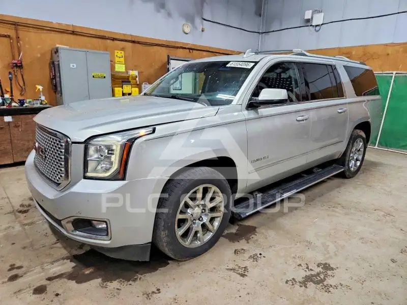 2017 GMC YUKON photo