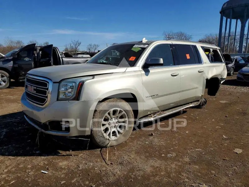 2017 GMC YUKON фото