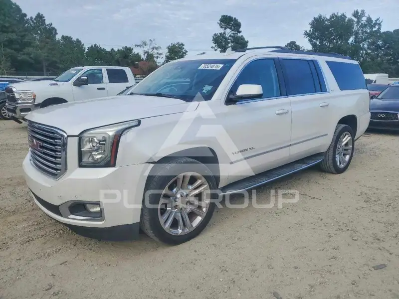2017 GMC YUKON фото