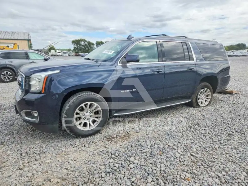 2017 GMC YUKON фото