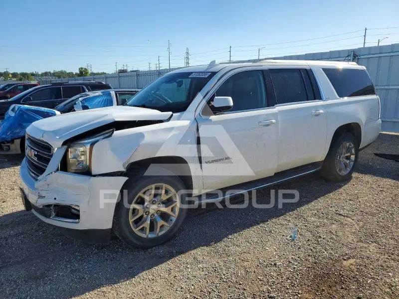 2017 GMC YUKON фото
