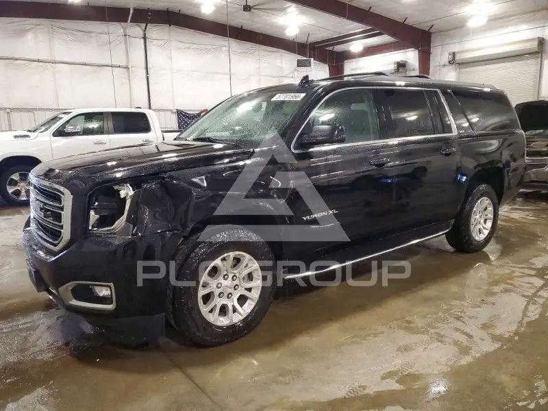2017 GMC YUKON фото