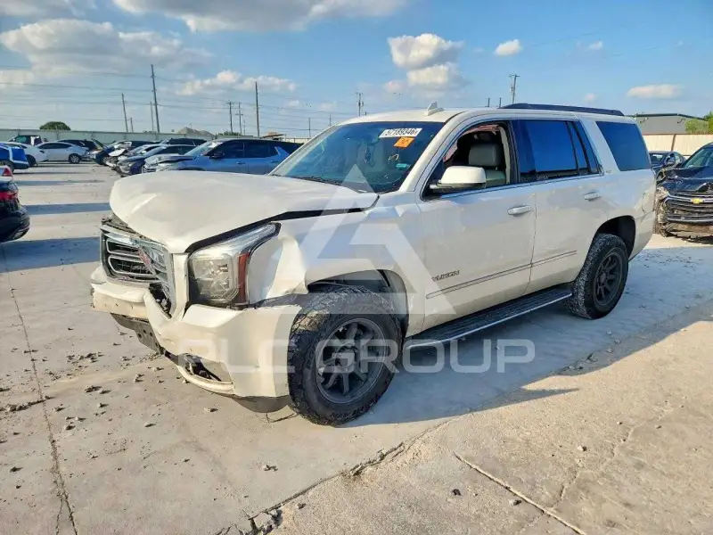 2017 GMC YUKON photo