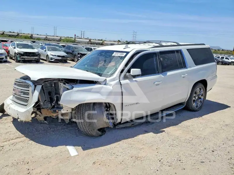 2017 GMC YUKON фото