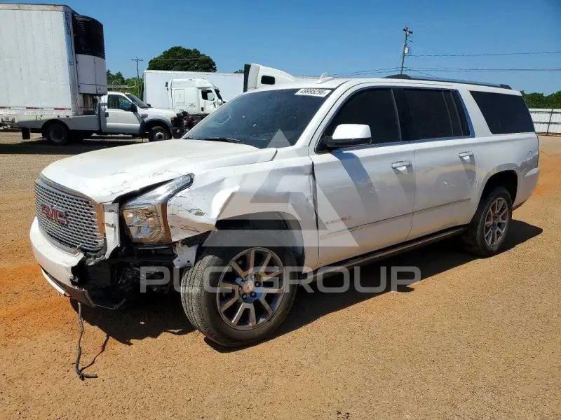 2017 GMC YUKON photo