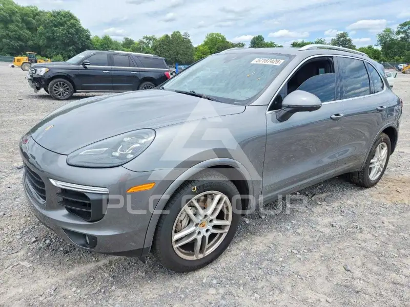 2017 Porsche Cayenne photo