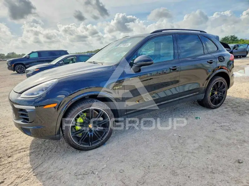2017 Porsche Cayenne фото