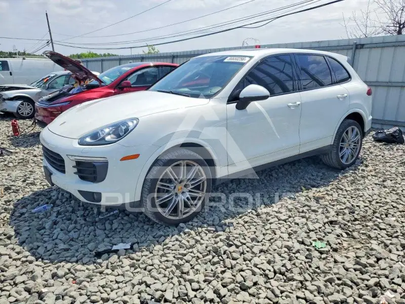 2017 Porsche Cayenne photo