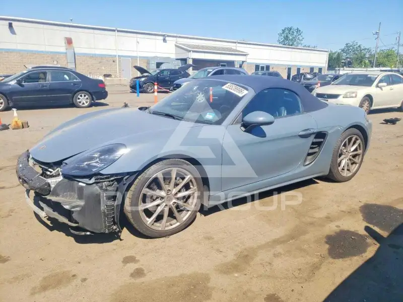 2017 Porsche BOXSTER photo