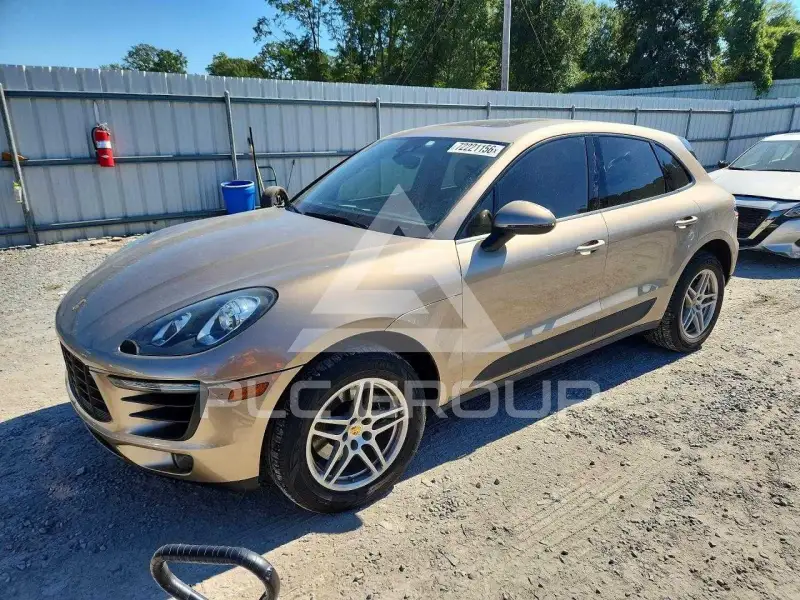 2017 Porsche MACAN photo