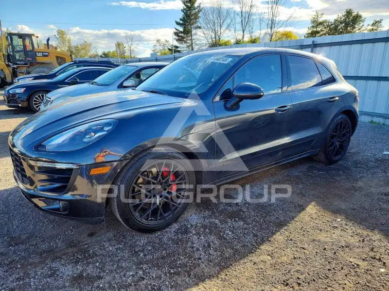 2017 Porsche MACAN photo