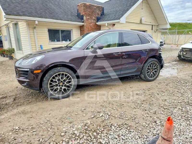 2017 Porsche MACAN photo