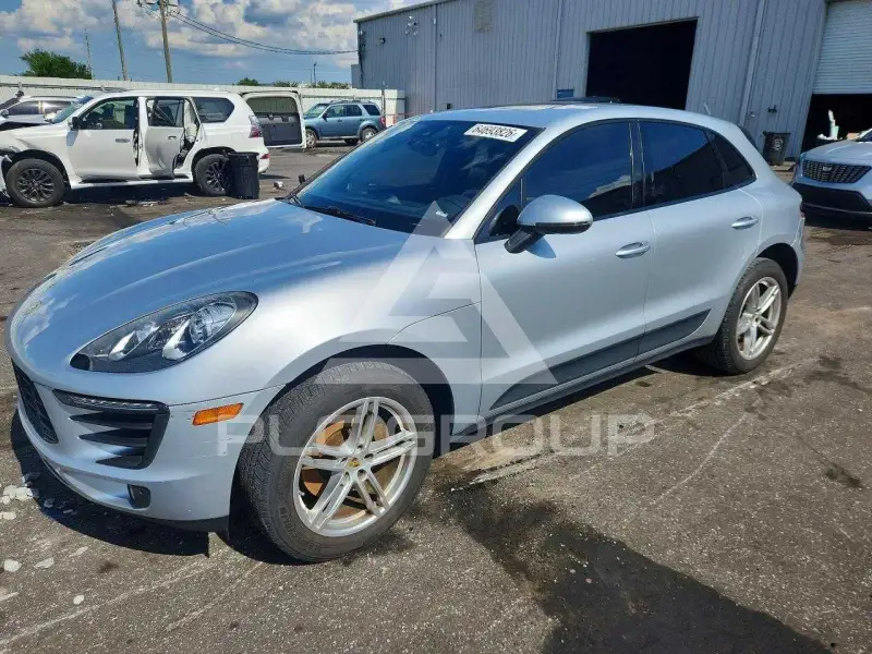 2017 Porsche MACAN photo