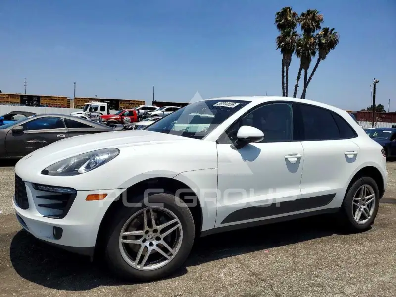 2017 Porsche MACAN photo