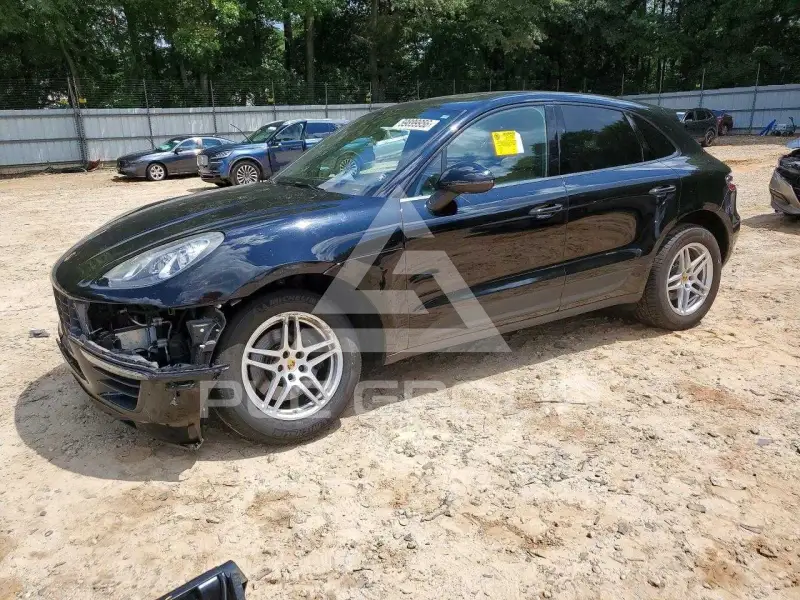 2017 Porsche MACAN photo