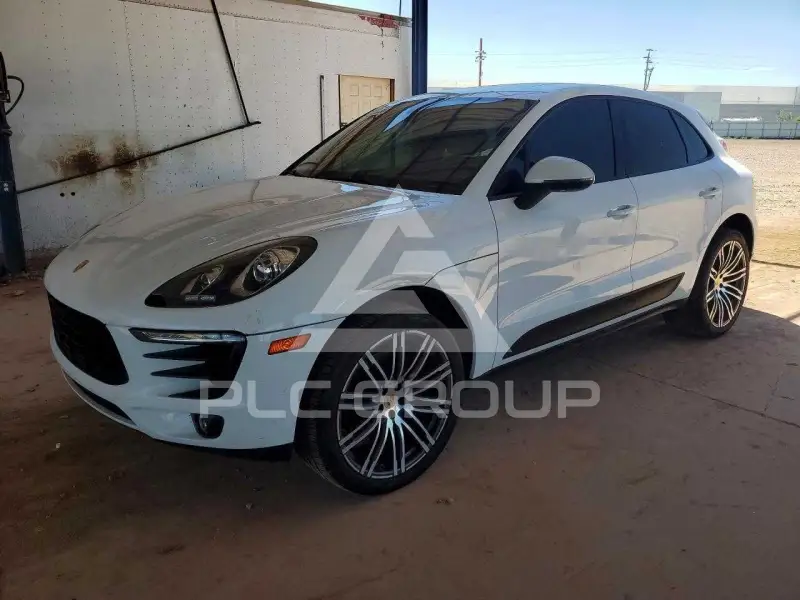 2017 Porsche MACAN photo