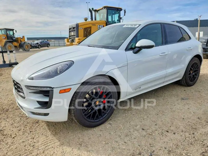 2017 Porsche MACAN photo