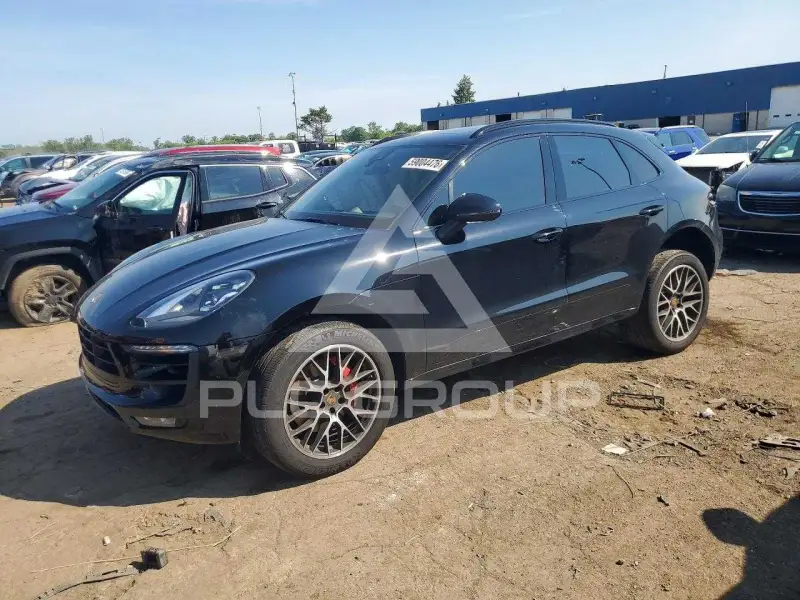2017 Porsche MACAN photo
