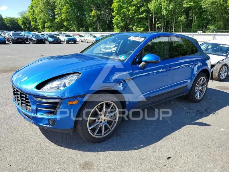 2017 Porsche MACAN photo