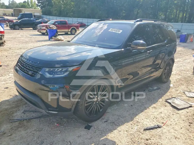 2017 Land Rover Discovery photo