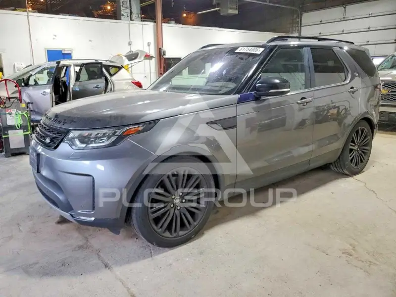 2017 Land Rover Discovery photo
