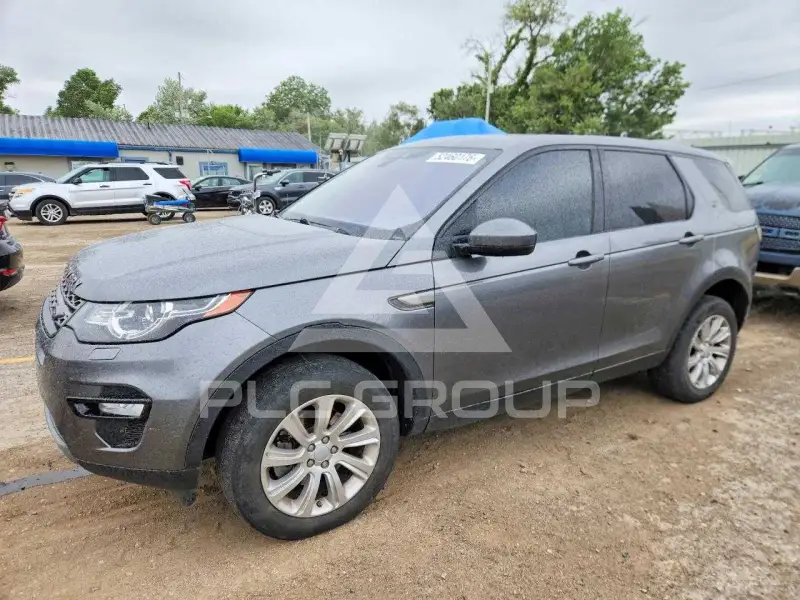 2017 Land Rover Discovery photo