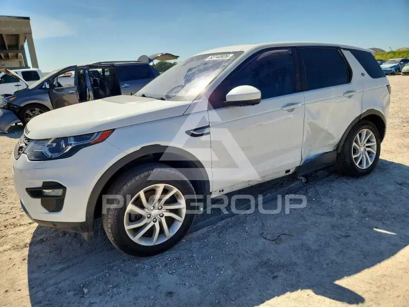 2017 Land Rover Discovery photo